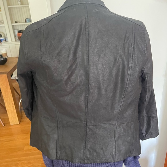 Vince - Picture 5 of 10